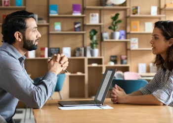 La Hustle Culture dans le monde du travail l MBA.ma