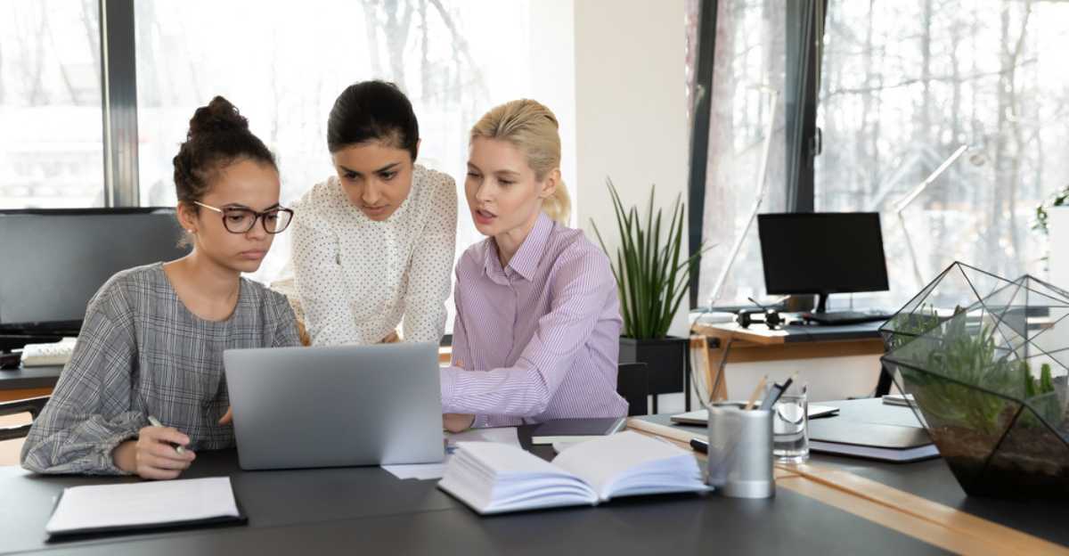 Optimiser la productivité des équipes pendant les congés estivaux