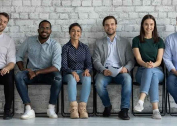 Transformer le recrutement : comment l’intelligence artificielle favorise la diversité dans les RH