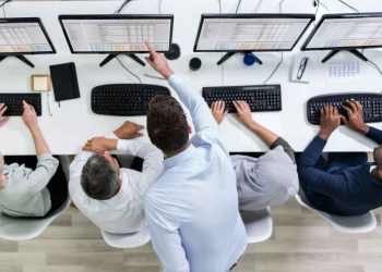 Collaborateurs du futur : L’impératif de la formation IA pour les RH