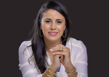 Imane BANANI, Deputy Director of Communication & Development chez Al Akhawayn University