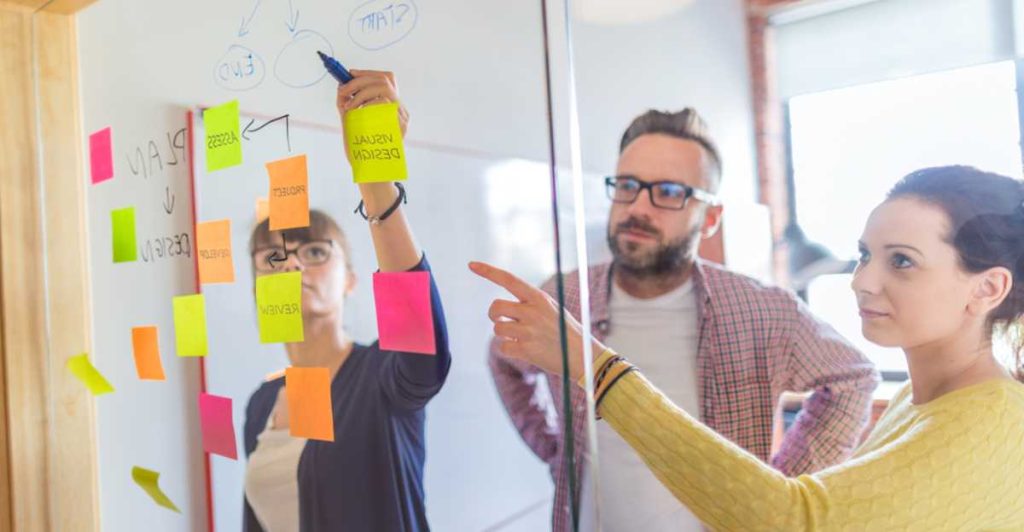 L’évolution de l’expérience collaborateur : de la vision à la réalité dans les RH