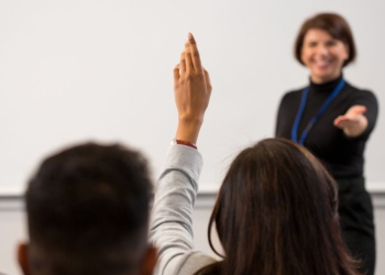 Master, Mastère spécialisé, MBA, Executive MBA : quelle formation pour booster votre carrière ?
