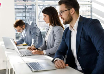 Modèles de travail hybrides : 4 méthodes émergentes