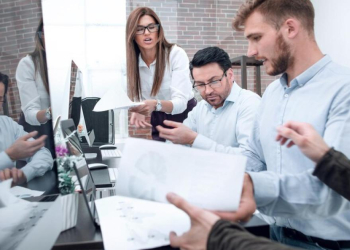 Les responsables RH s’épuisent ? Voici 9 façons d’équilibrer la charge de travail
