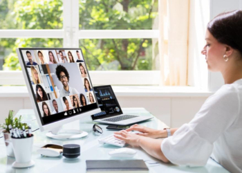 Les atouts du télétravail en été : équilibre entre productivité et détente