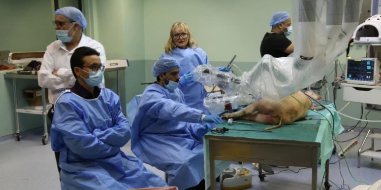 L’UM6SS structure la chirurgie robotique au Maroc et redessine l’employabilite medicale l DRH.ma