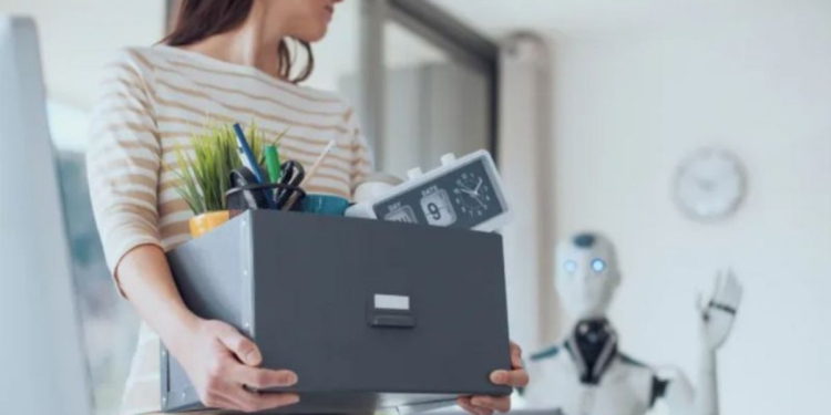 Intelligence artificielle : l’OIT alerte sur une exposition accrue des emplois féminins l DRH.ma