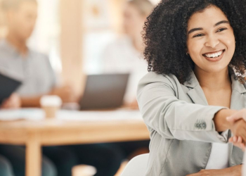 Onboarding et feedback : repenser l’intégration des nouveaux collaborateurs comme un processus d’amélioration continue l DRH.ma