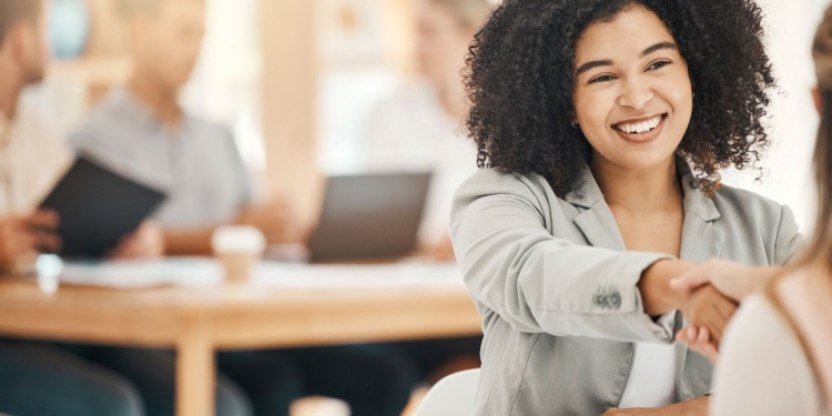 Onboarding et feedback : repenser l’intégration des nouveaux collaborateurs comme un processus d’amélioration continue l DRH.ma