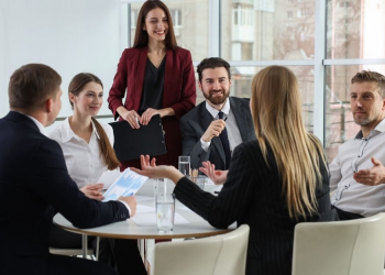 Transformer la culture d’entreprise par les compétences : la méthode qui convertit les sceptiques l DRH.ma