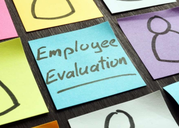 Évaluer la performance à l’ère de l’IA : pourquoi les anciens KPI ne disent plus grand-chose l DRH.ma