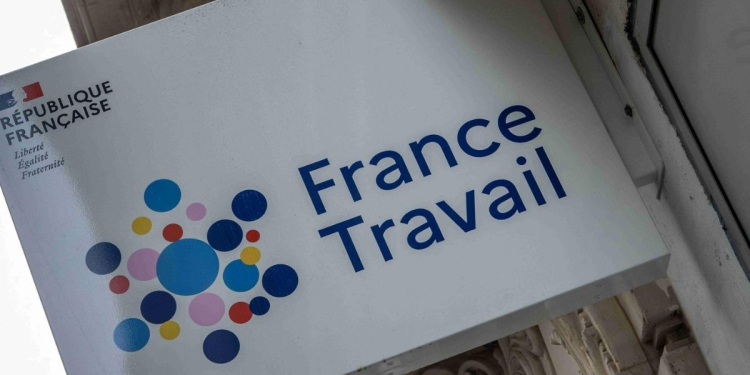 France Travail : les intentions de recrutement plongent en 2026, les CDD courts en hausse l DRH.ma
