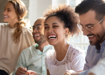 Refonte des workflows par l’IA : pourquoi la communication interne détermine l’adhésion des équipes l DRH.ma