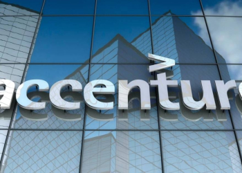 Accenture supprime 11 000 postes pour accélérer son virage vers l’IA l DRH.ma