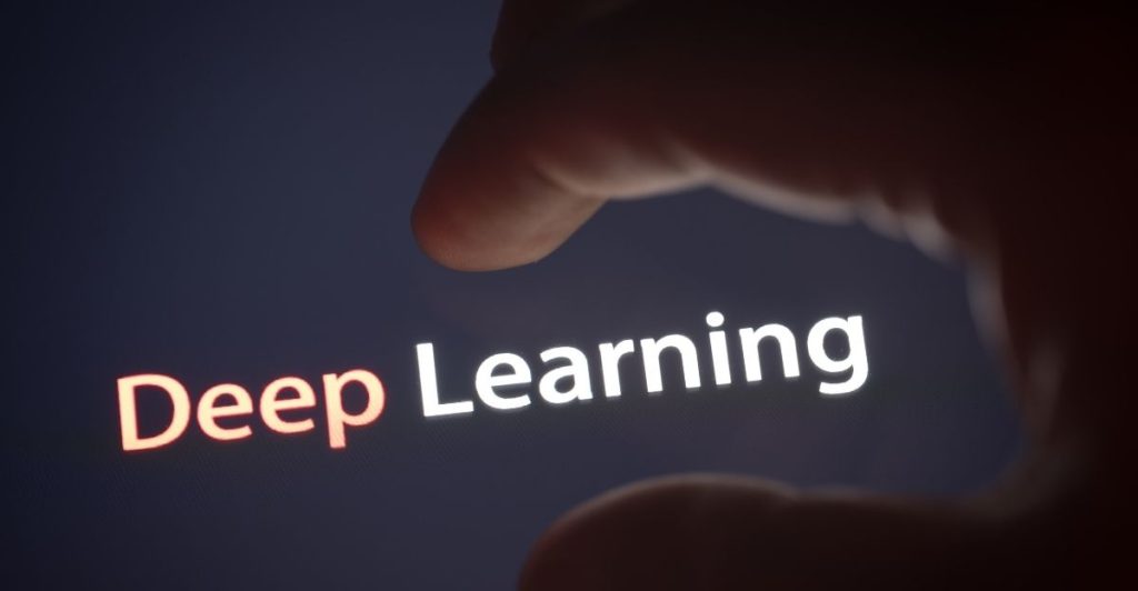Ghost Jobs : quand les candidats utilisent le Deep Learning pour auditer vos pratiques l DRH.ma