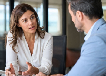 Management de proximité : soutenir le moral sans promettre l’impossible l DRH.ma