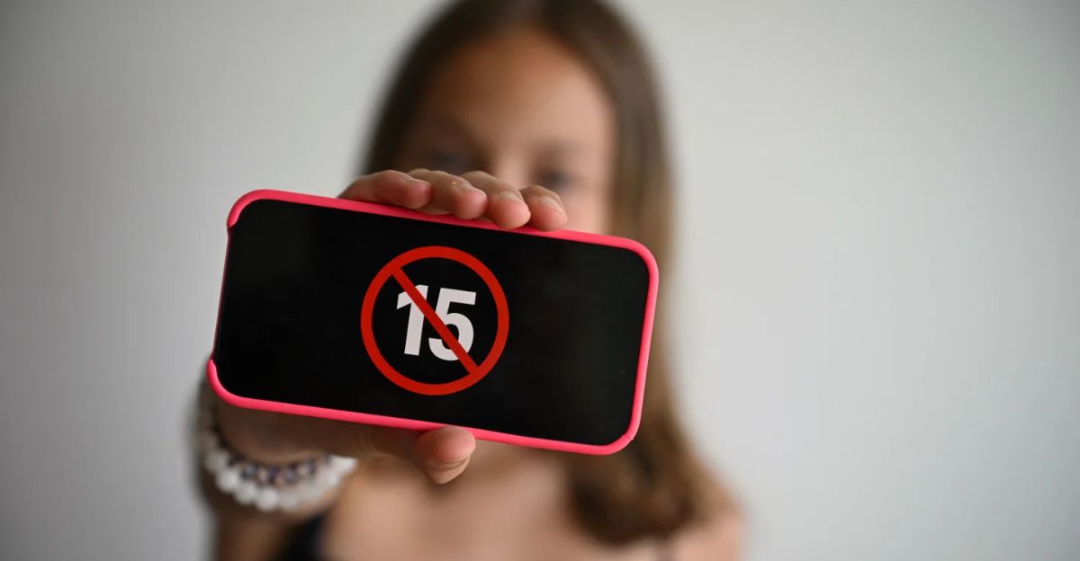 La France interdit les réseaux sociaux aux moins de 15 ans, une première en Europe l DRH.ma