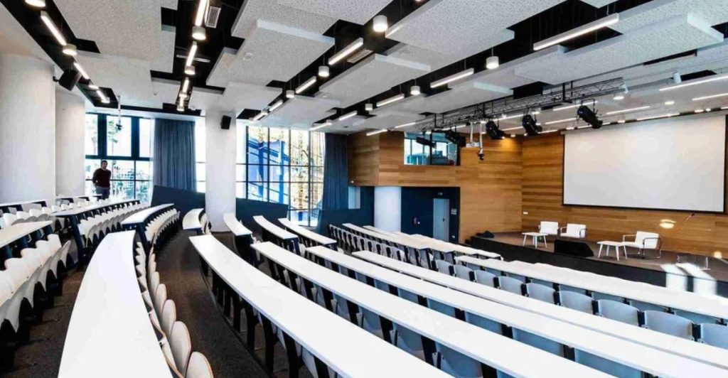 [ÉTUDE] Grandes Écoles : l’emploi des diplômés chute à 76 %, son plus bas niveau depuis 2005 l DRH.ma