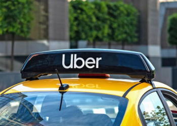 Uber réduit de 10 % ses effectifs du service client pour déployer davantage d’IA l DRH.ma
