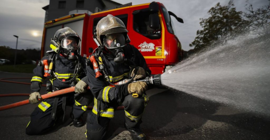 France : 200 961 sapeurs-pompiers volontaires partagés entre emploi et missions de secours l DRH.ma