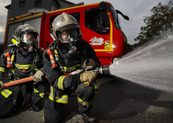 France : 200 961 sapeurs-pompiers volontaires partagés entre emploi et missions de secours l DRH.ma