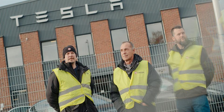 Suède : la grève chez Tesla s’achève après plus de 1 000 jours, sans convention collective l DRH.ma