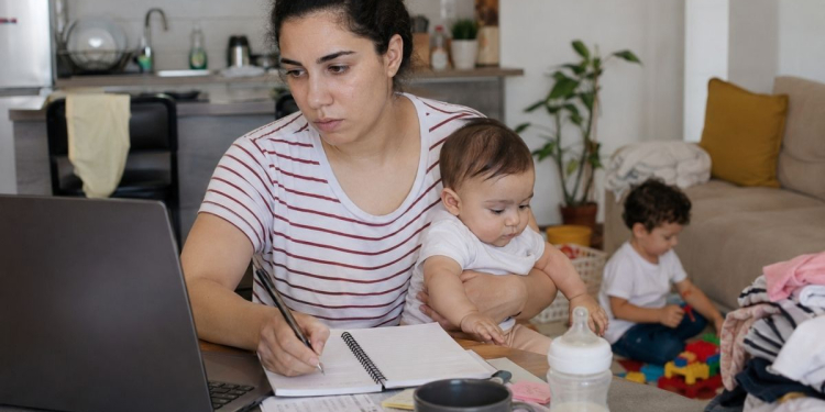 42,6 % de jeunes femmes exclues : le vrai coût économique des NEET en Afrique du Nord l DRH.ma