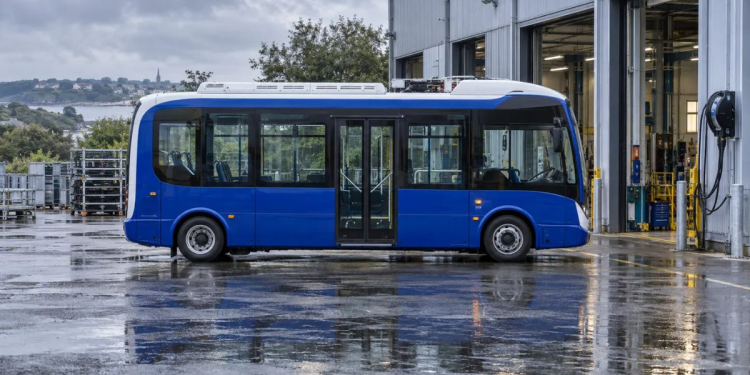 Finistère : Bolloré arrête la production des bus électriques Bluebus et prévoit 115 suppressions de postes l DRH.ma