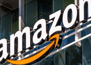 États-Unis : Amazon porte le salaire horaire de départ de ses salariés à 20 dollars et élargit leurs avantages l DRH.ma