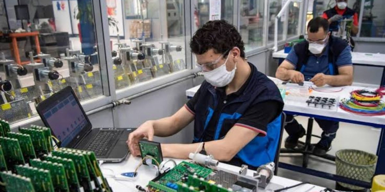 Maroc : la production industrielle recule de 4,5 % au deuxième trimestre 2026 l DRH.ma