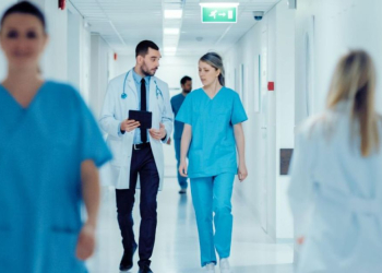 France : l’État propose de financer 50 % de la mutuelle des agents hospitaliers à partir de 2028 l DRH.ma