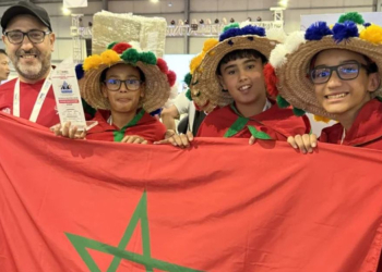 Robotique : l’équipe de Tétouan se classe 5e à la WRO Open APAC 2026 avec un robot calligraphe l DRH.ma