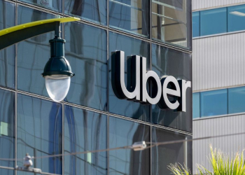 Uber supprime 3 300 emplois, soit 10 % de ses effectifs, et réduit de 20 % son management l DRH.ma