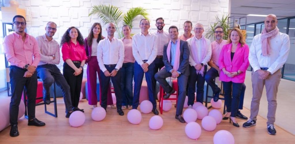 Membres du Comité Exécutif d’AXA Services Maroc réunis pour Octobre Rose 2026