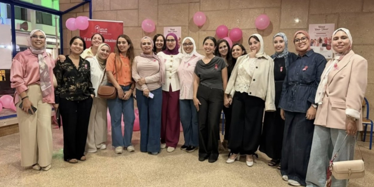 Groupe de participantes à l'initiative Octobre Rose soutenue par Givaudan et Dar Zhor