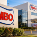 Montage illustratif du groupe Bimbo avec logo et installation industrielle