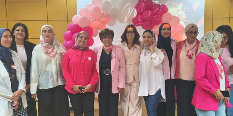 Collaboratrices d'Airports of Morocco (ONDA) réunies lors de la sensibilisation Octobre Rose 2026