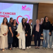 Collaboratrices de Teal Technology Services réunies lors d'une journée de sensibilisation au cancer du sein